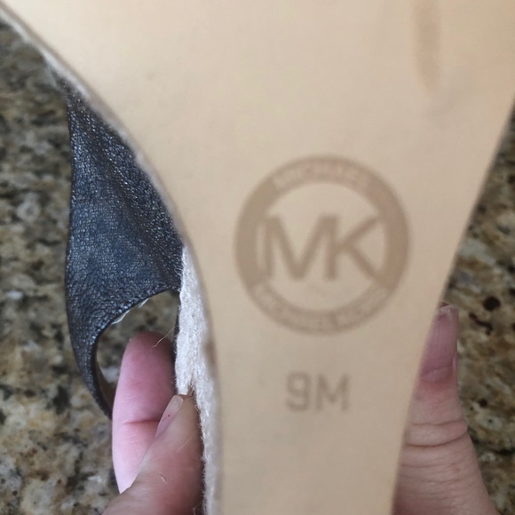 Michael Kors Peep Toe Wedges Size 9 - Picture 5 of 8